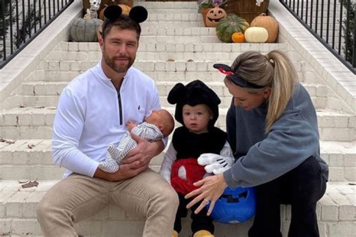 
Chris and Lauren Lane Celebrate First Halloween with Two Kids: ‘Love Our Little Family of Four’ 